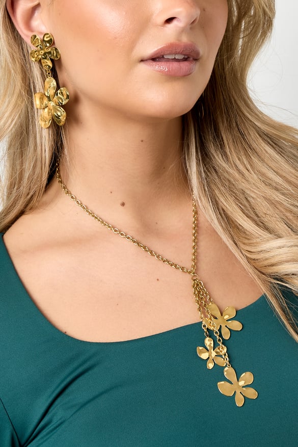 Edelstahl Anhänger Halsketten Blume Casual Täglich Einfache Serie Damenschmuck