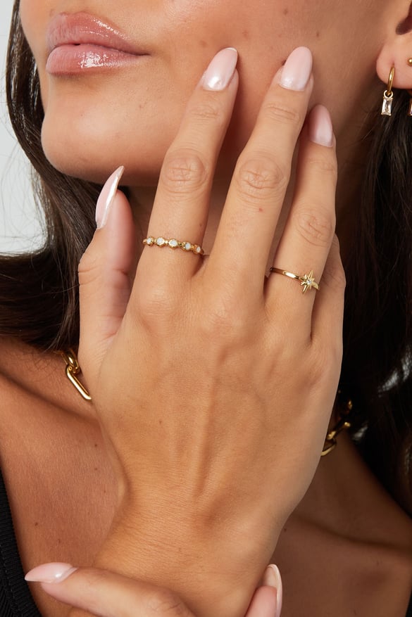 anello stella con pietra - colore oro