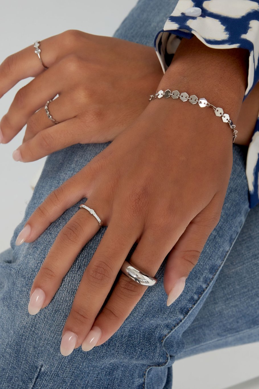 anello con dettagli - colore oro (Pack with plastic bag) Immagine2