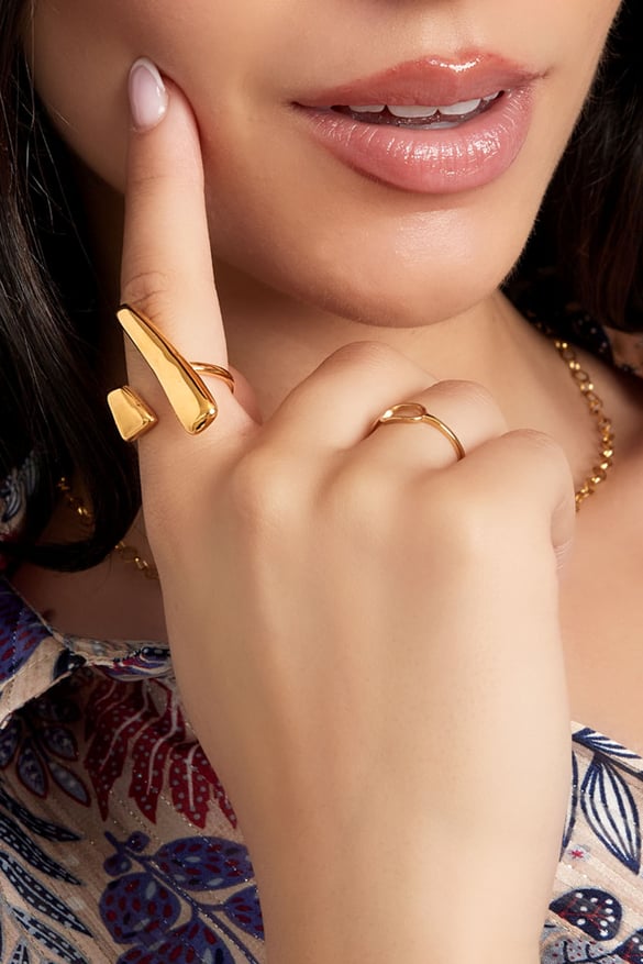 anello ritagliato allungato - colore oro