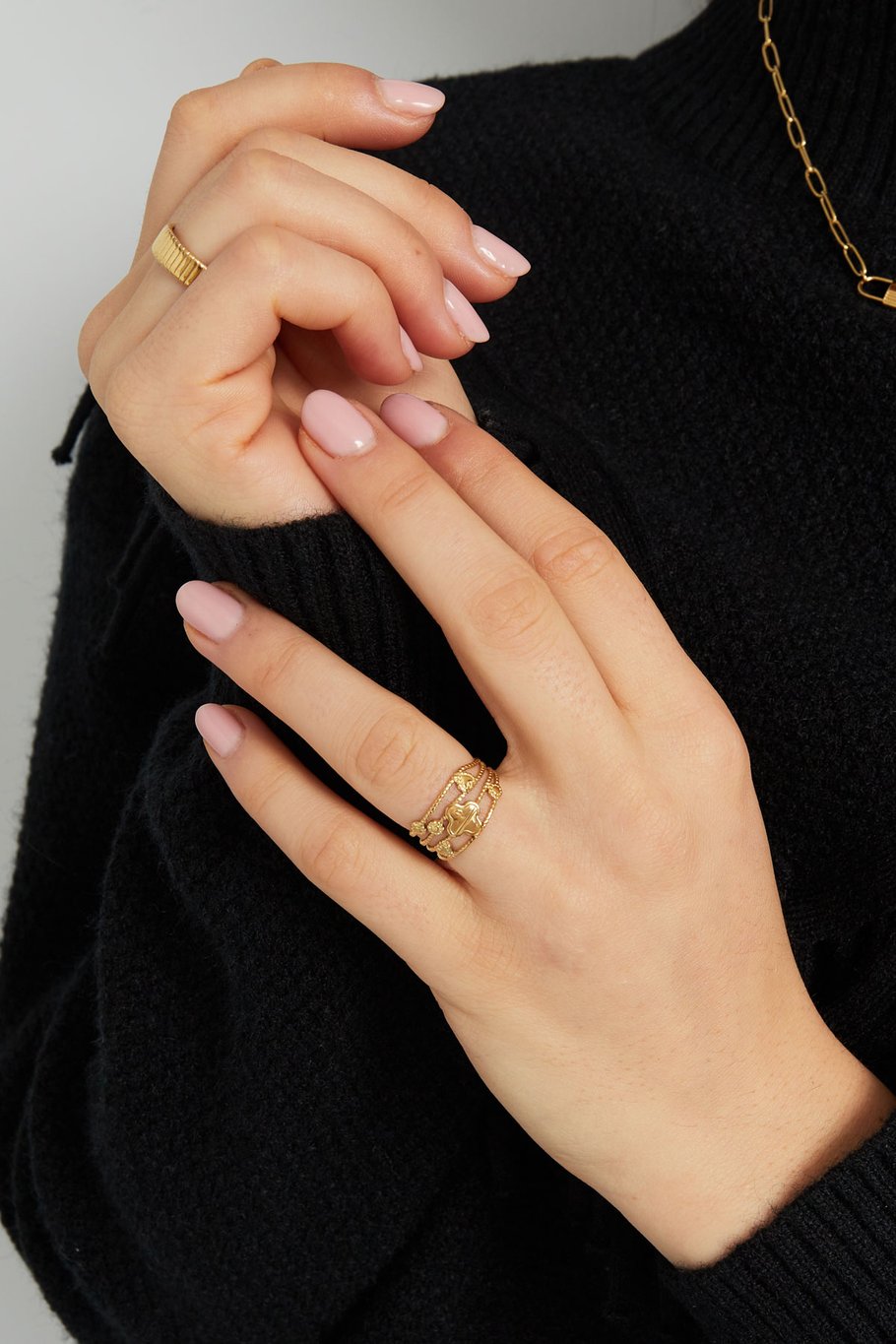 Ring mit vierschichtigen Anhängern – Goldfarbe - Goldfarbefarbe Bild2