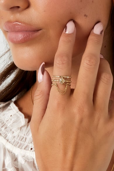 ring with star and stone h5 Picture2