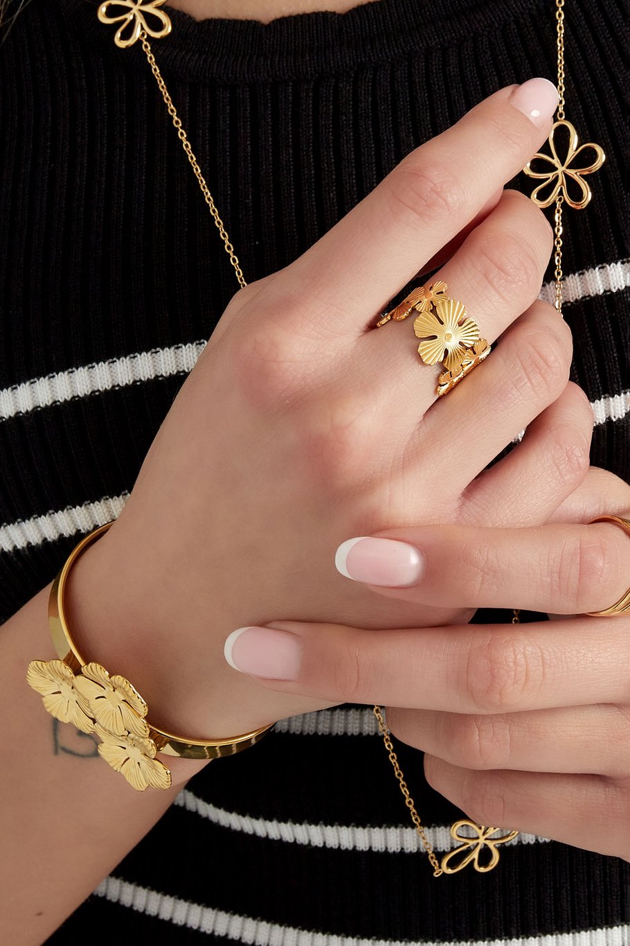Statement-Ring Blume  Bild2