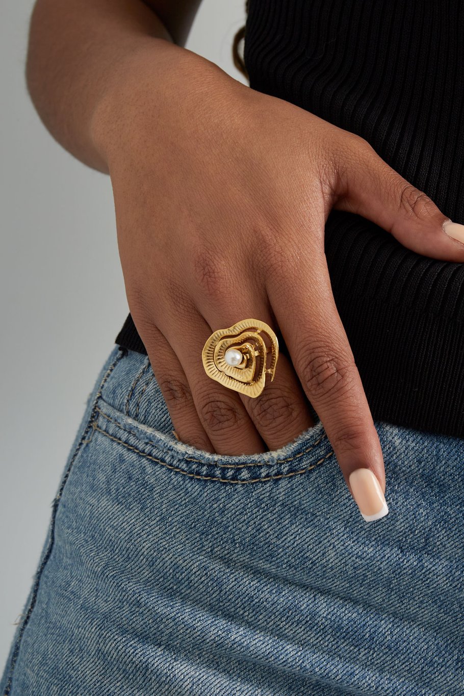 Statement-Herzring mit Perle – Goldfarbe - Goldfarbefarbe Bild3
