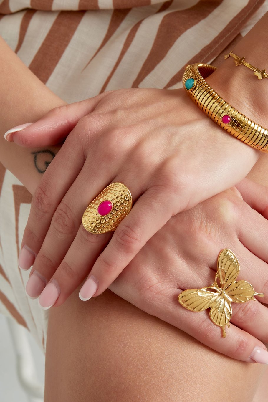 Statement-Ring rosa Stein – Goldfarbe - Goldfarbefarbe Bild2