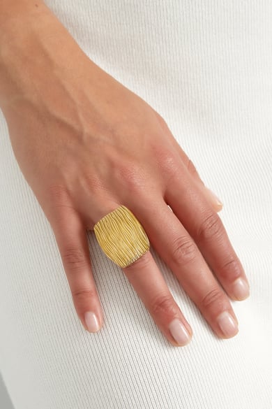 Strukturierter quadratischer Ring - Goldfarbe  h5 Bild2