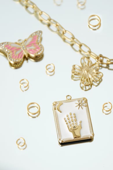 vintage charm - white  h5 Picture2