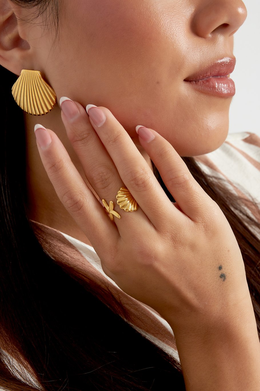 Anello vibrazioni di conchiglia - Colore oro Immagine2