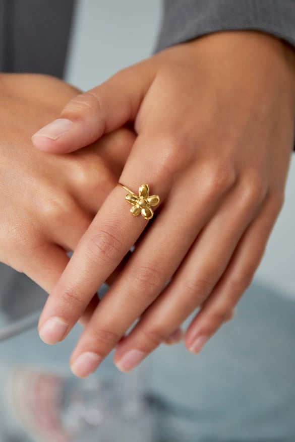 ring puffy flower