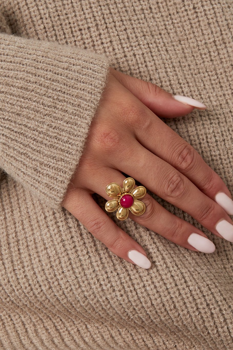 Flower with colored stone ring - green Picture2