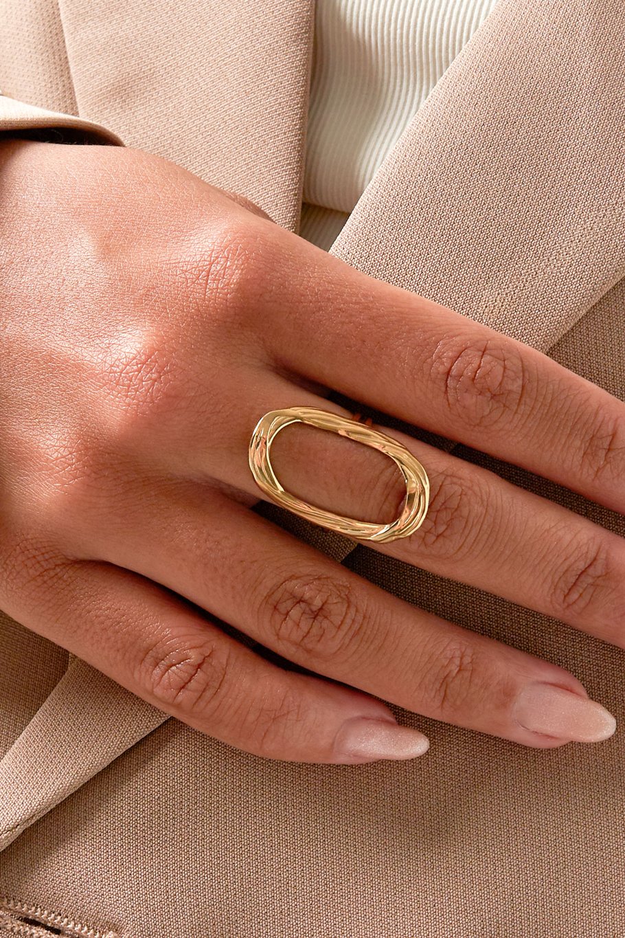 ring halo hall Bild4
