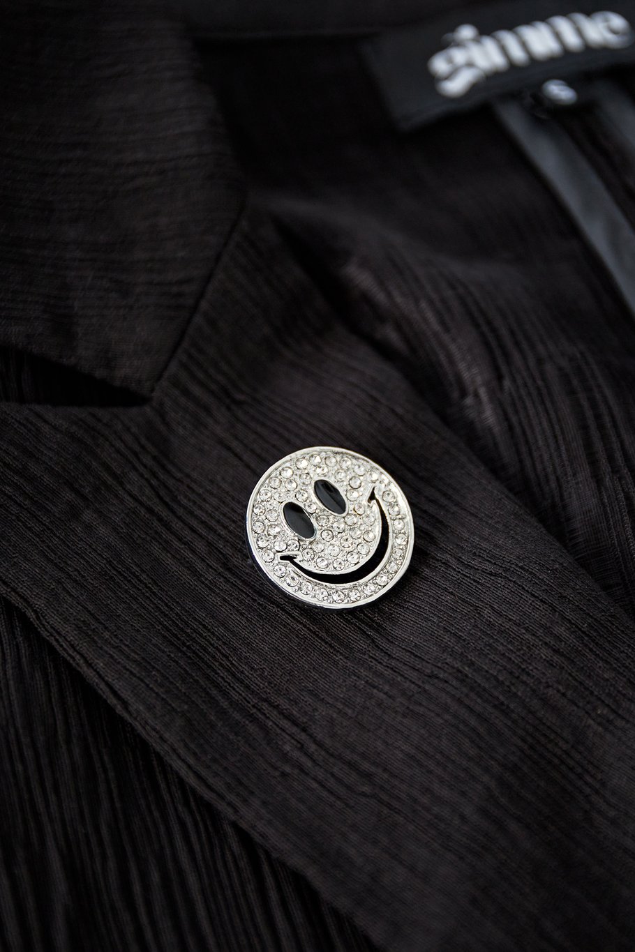 Smile brooch - Silver Color color Picture2