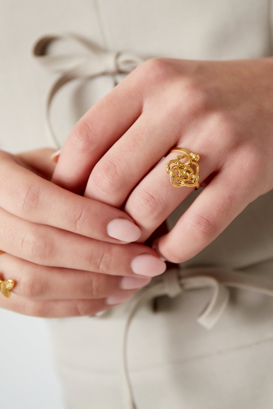 Ring mit floralem Touch – Farbe Gold Bild2