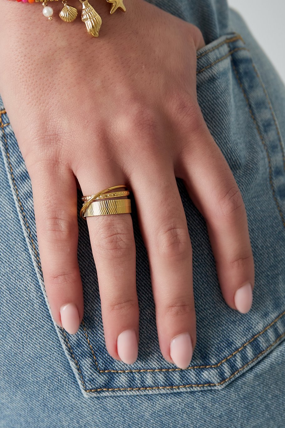 Ring mit gestapelten Schätzen - Goldfarben Bild3