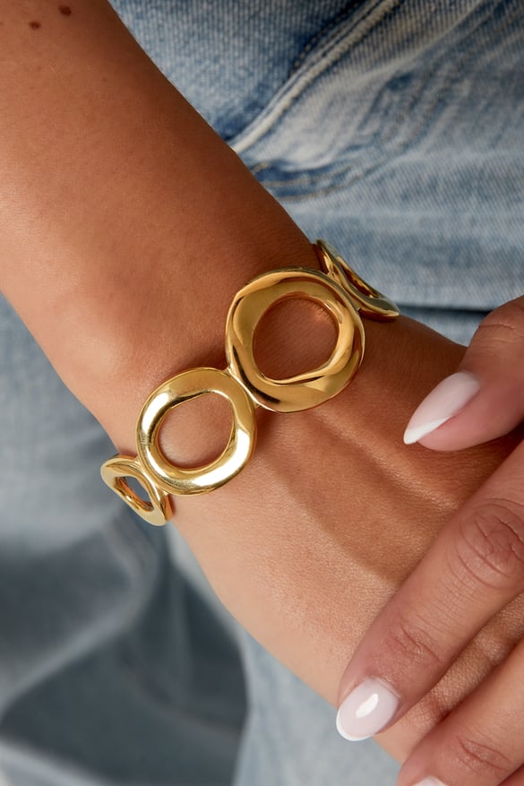 Cuff hoop Bracelet 2