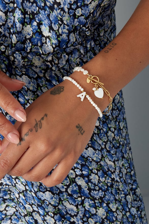 link bracelet with hearts and pearl 2