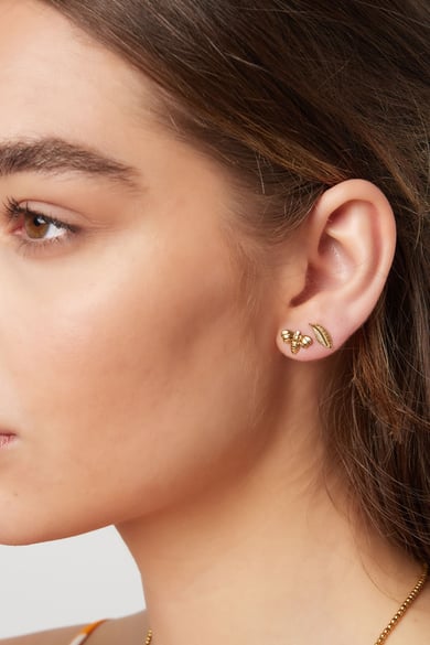ear studs bee h5 Picture2