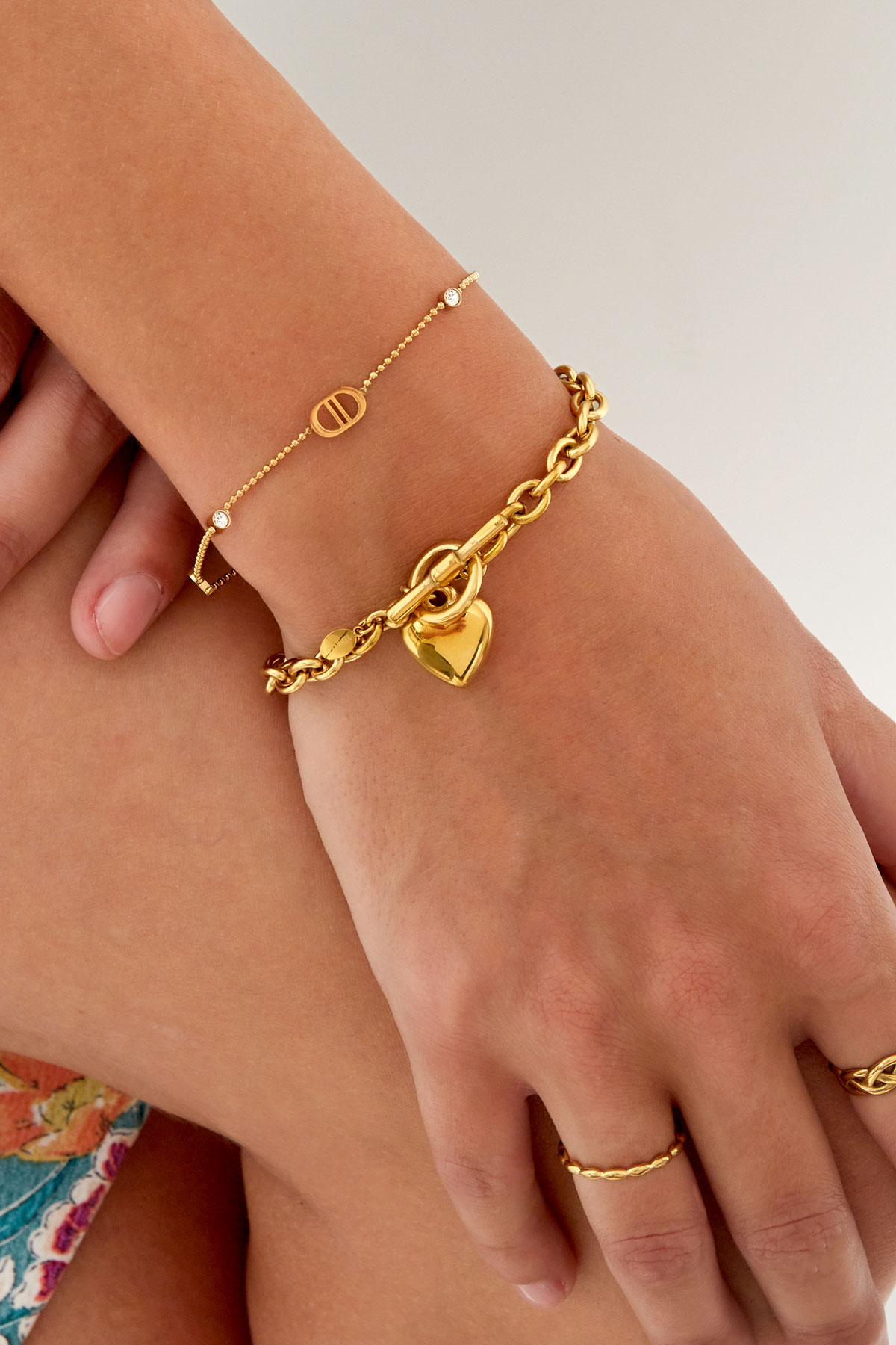 bracelet logos and stones h5Picture4