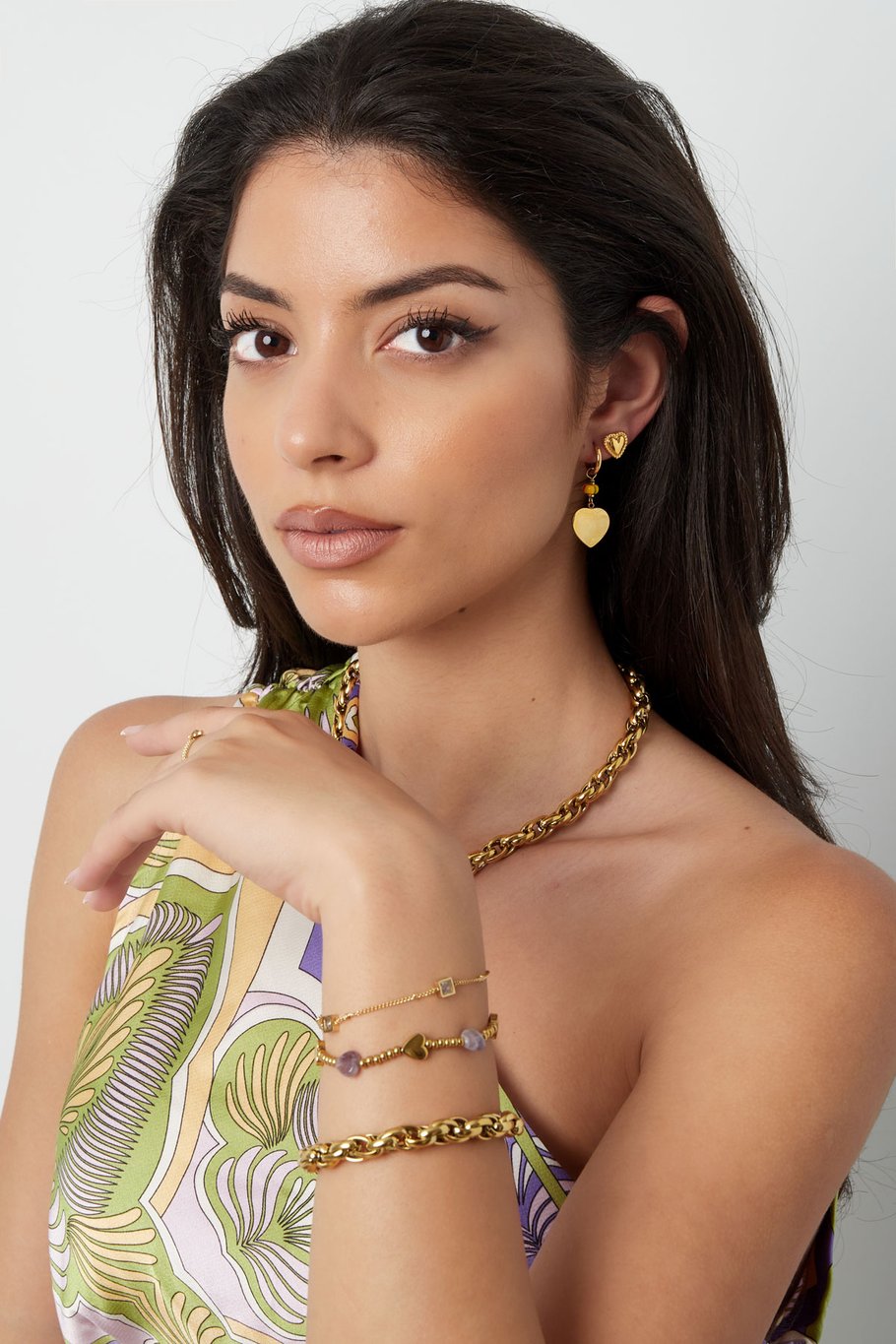 Orecchini charm cuore con dettagli gialli - Colore oro/giallo Immagine2