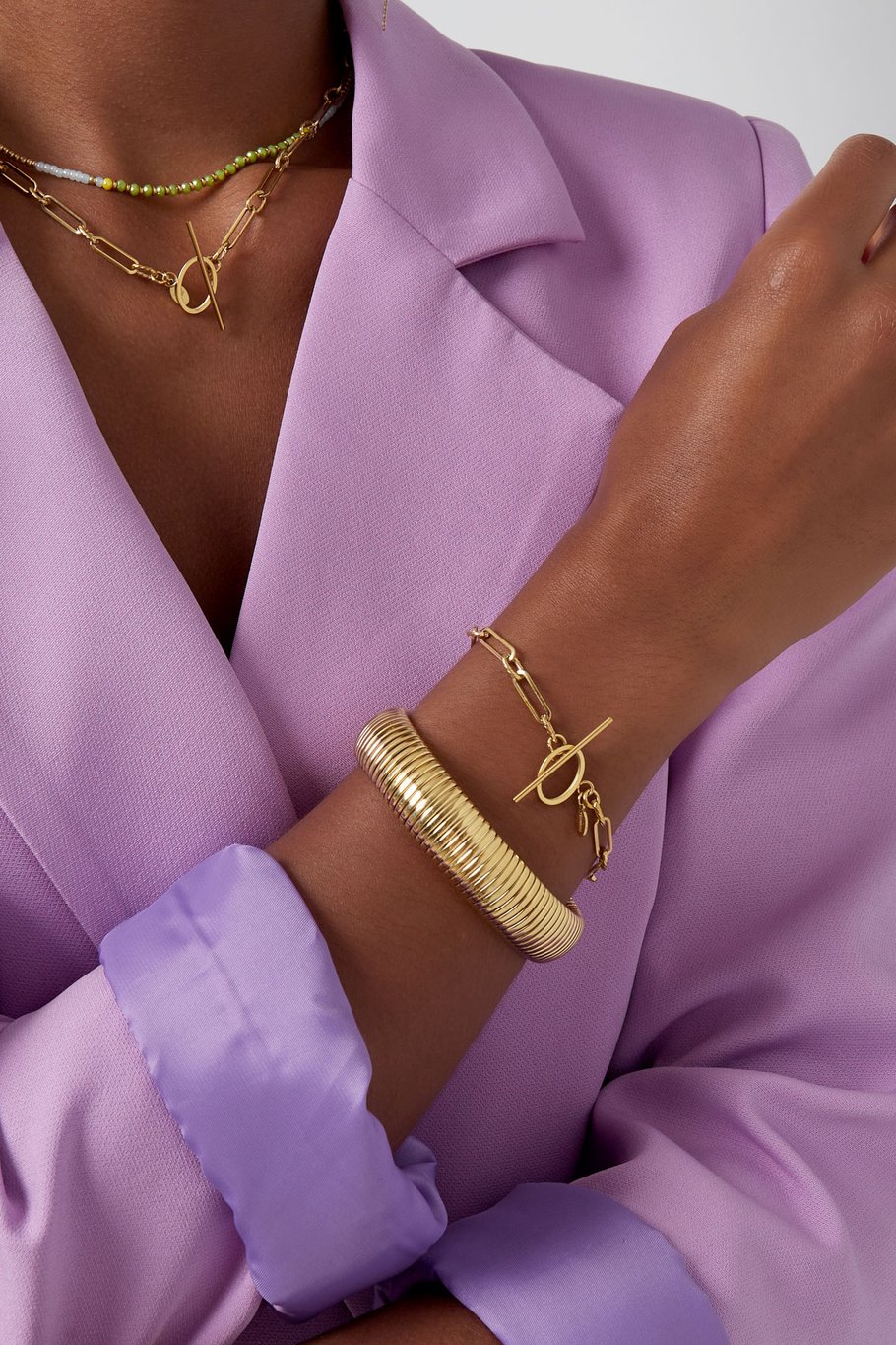 Dünnes Gliederarmband mit rundem Verschluss – Goldfarbe - Goldfarbefarbe Bild2