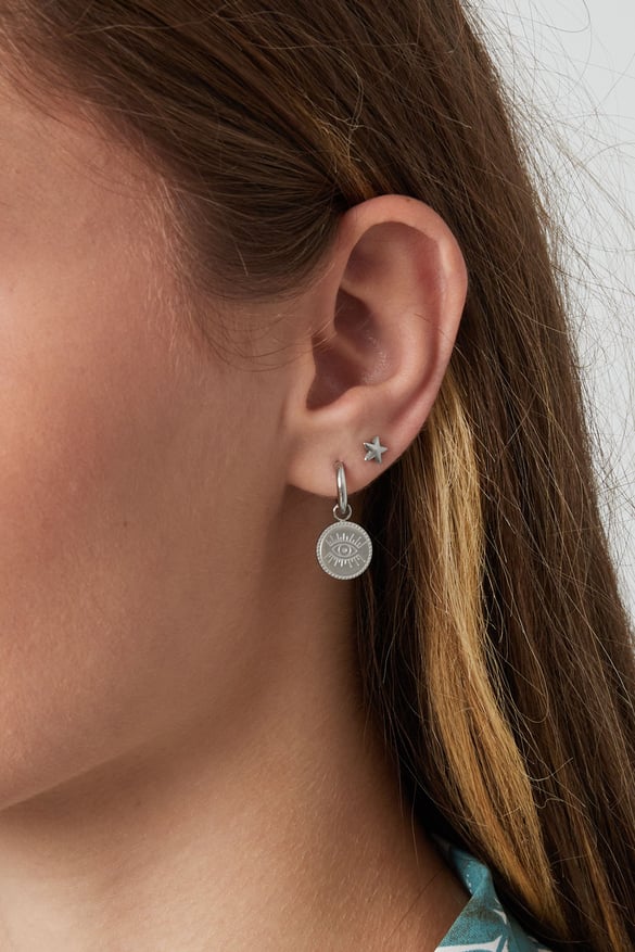 Minimalistische runde Ohrringe mit Auge – Silber