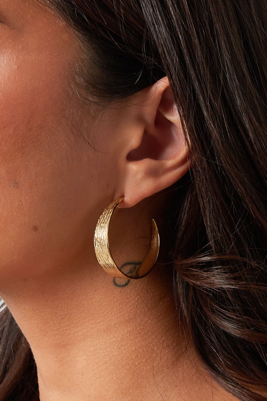 Pendientes media caña con estampado pequeño - plateado Imagen6