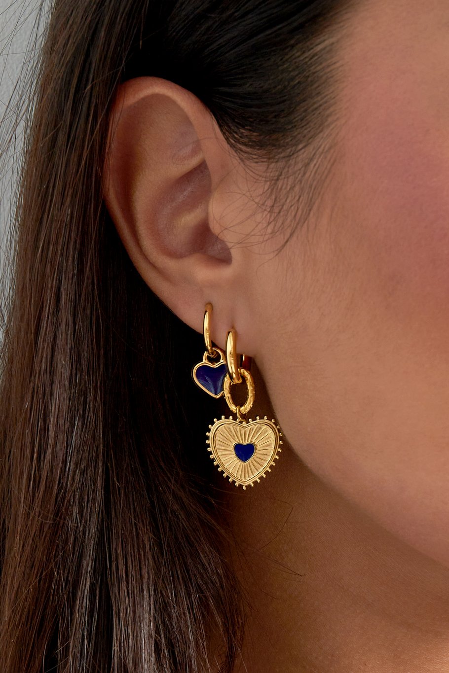 Orecchini due cuori - Colore oro blu Immagine3