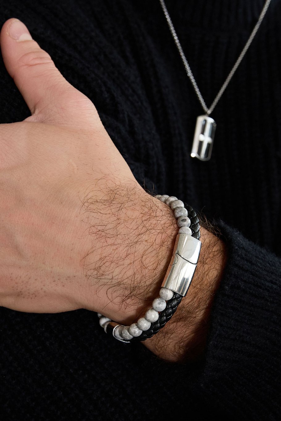 Herrenarmband mit doppeltem Zopf und Perlen – grau h5Bild6