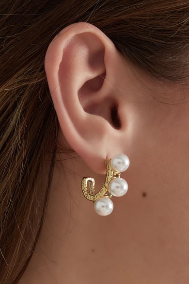 earrings triple statement pearl h5 Picture3