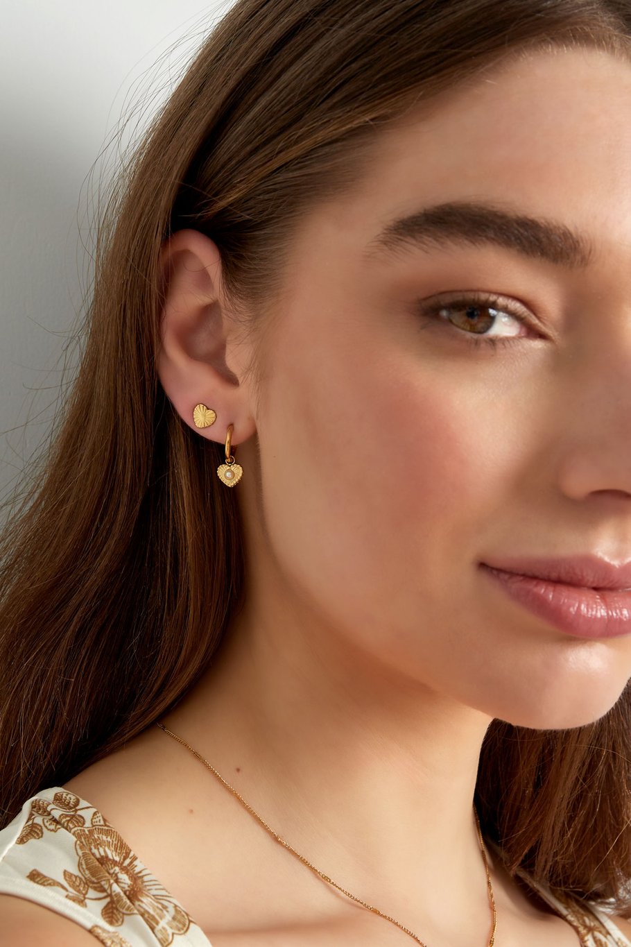 heart shaped earrings with pattern h5Picture2