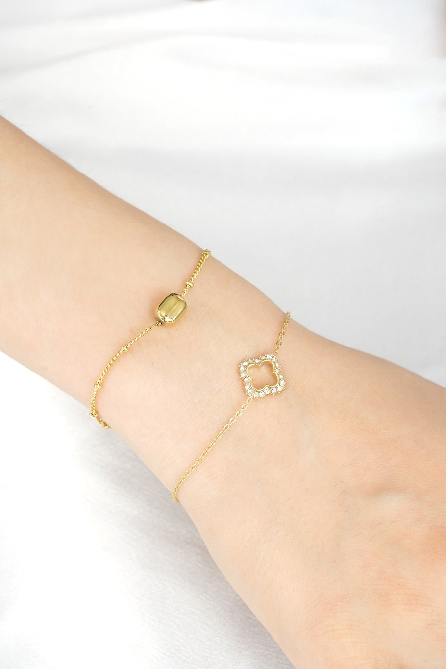 Schlichtes Armband mit Kugeln  Bild3