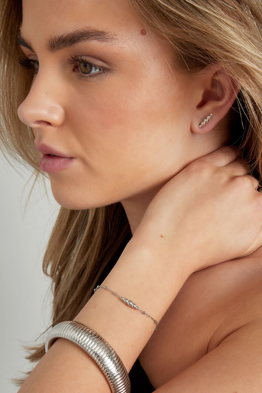 stud earrings party dots Picture2