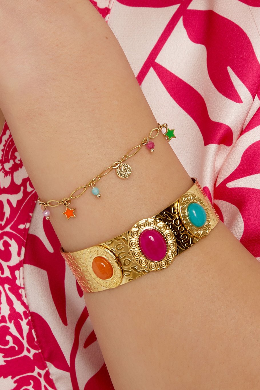 bracciale con ciondoli rockstar estivi - colore oro Immagine2
