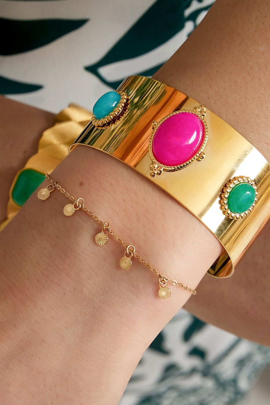 Klassisches Armband mit runden Anhängern – Goldfarbe  - Goldfarbefarbe Bild2