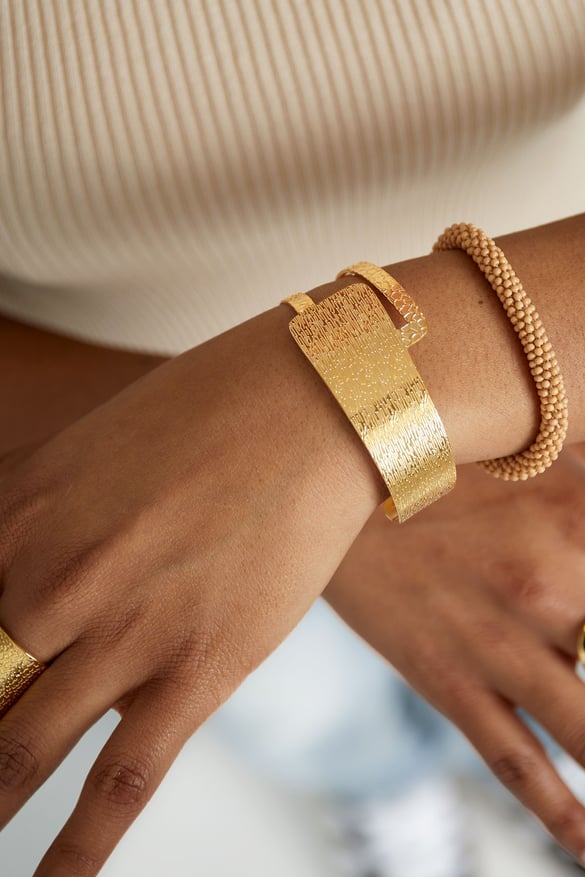 Großes strukturiertes Vintage-Armband – Goldfarbe - Goldfarbefarbe 2