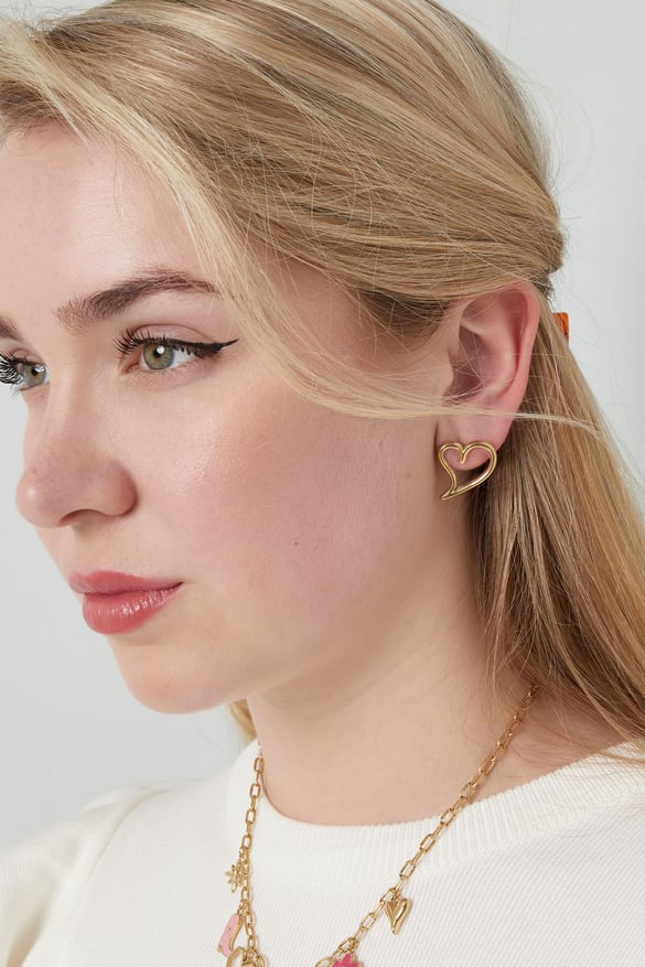 shaped heart earrings 2