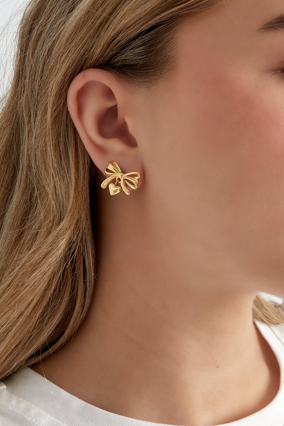 bow with heart earrings Picture2