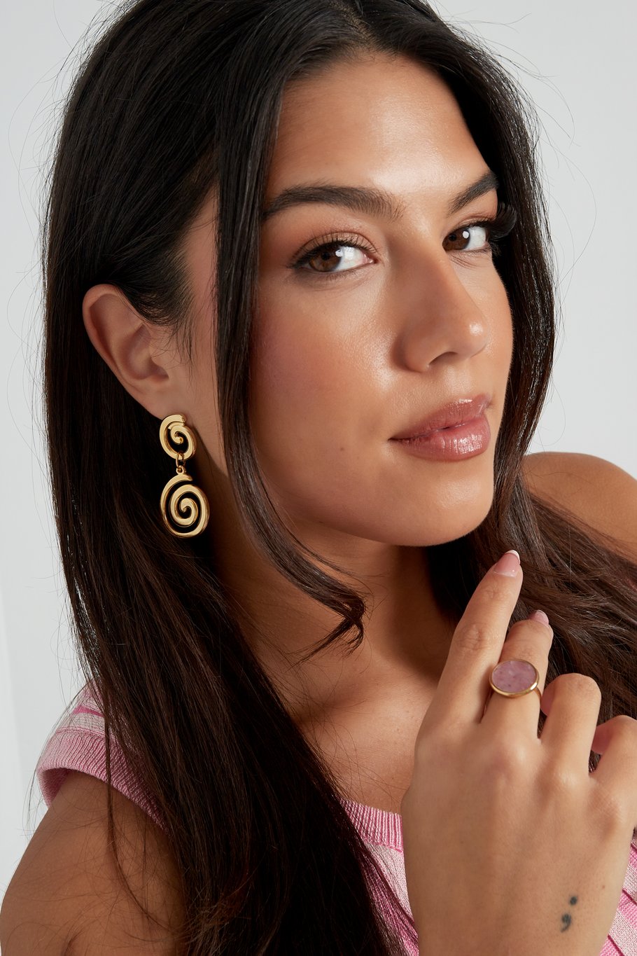 Pendientes ondas arremolinadas - Color dorado Imagen4