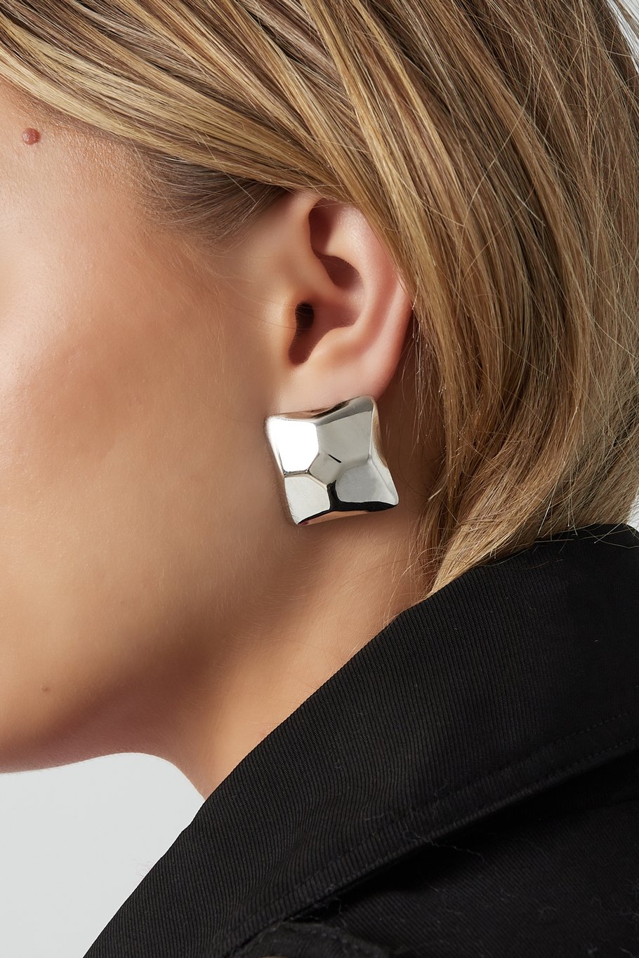 statement earrings square Picture2