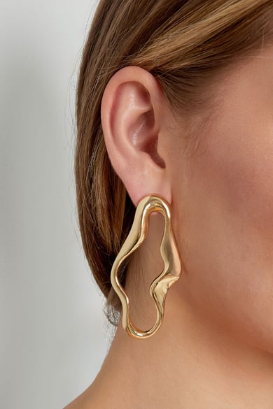 Pendientes llamativos orgánicos - Color dorado h5 Imagen3