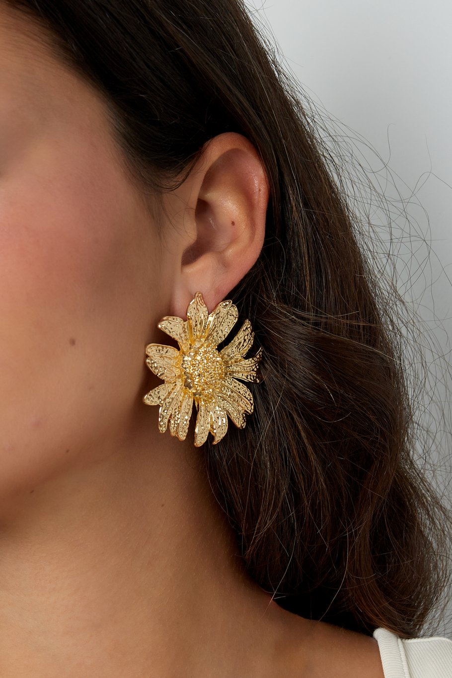 sunflower statement earrings Picture2