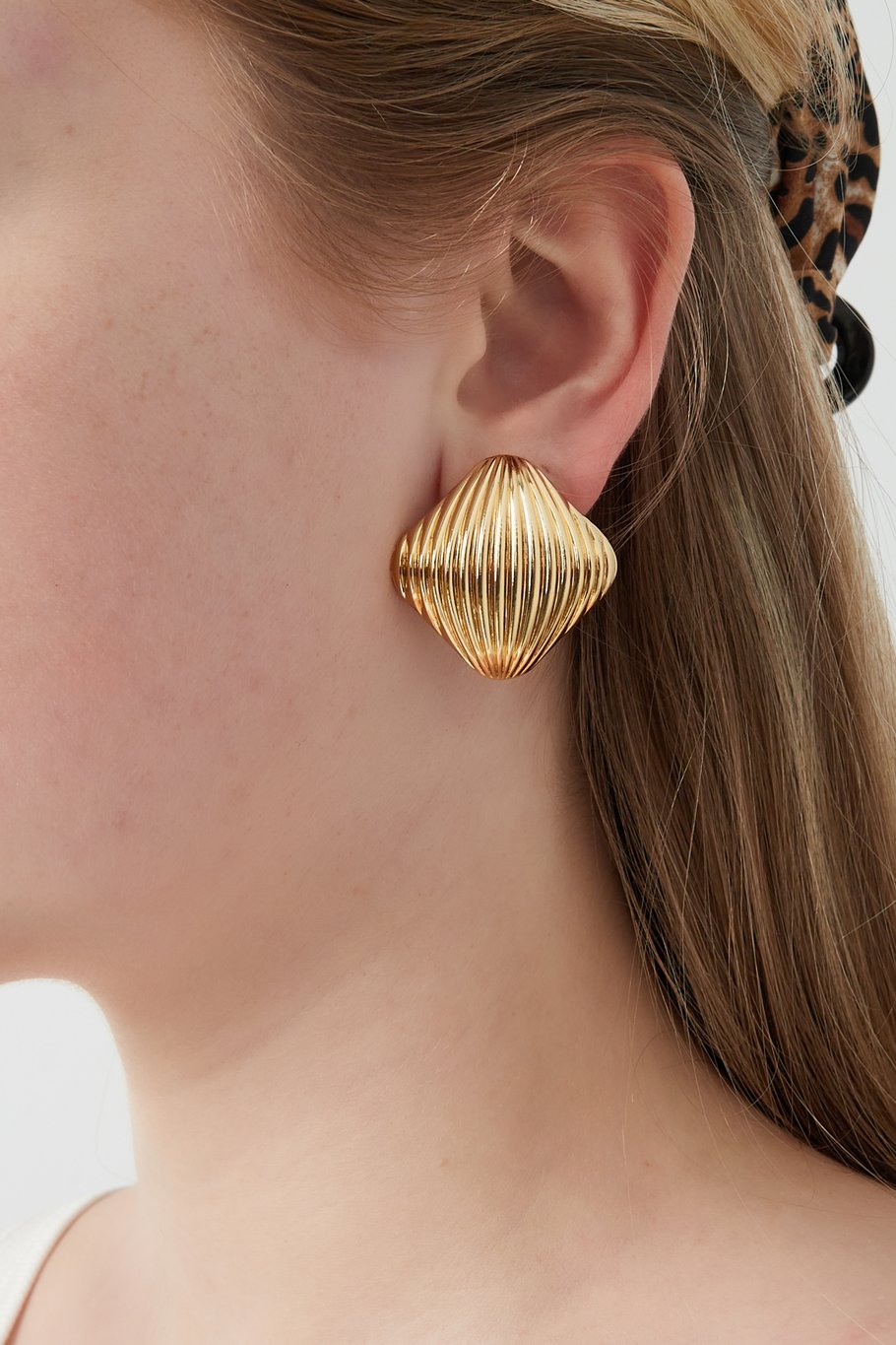 etched relief earrings h5Picture2
