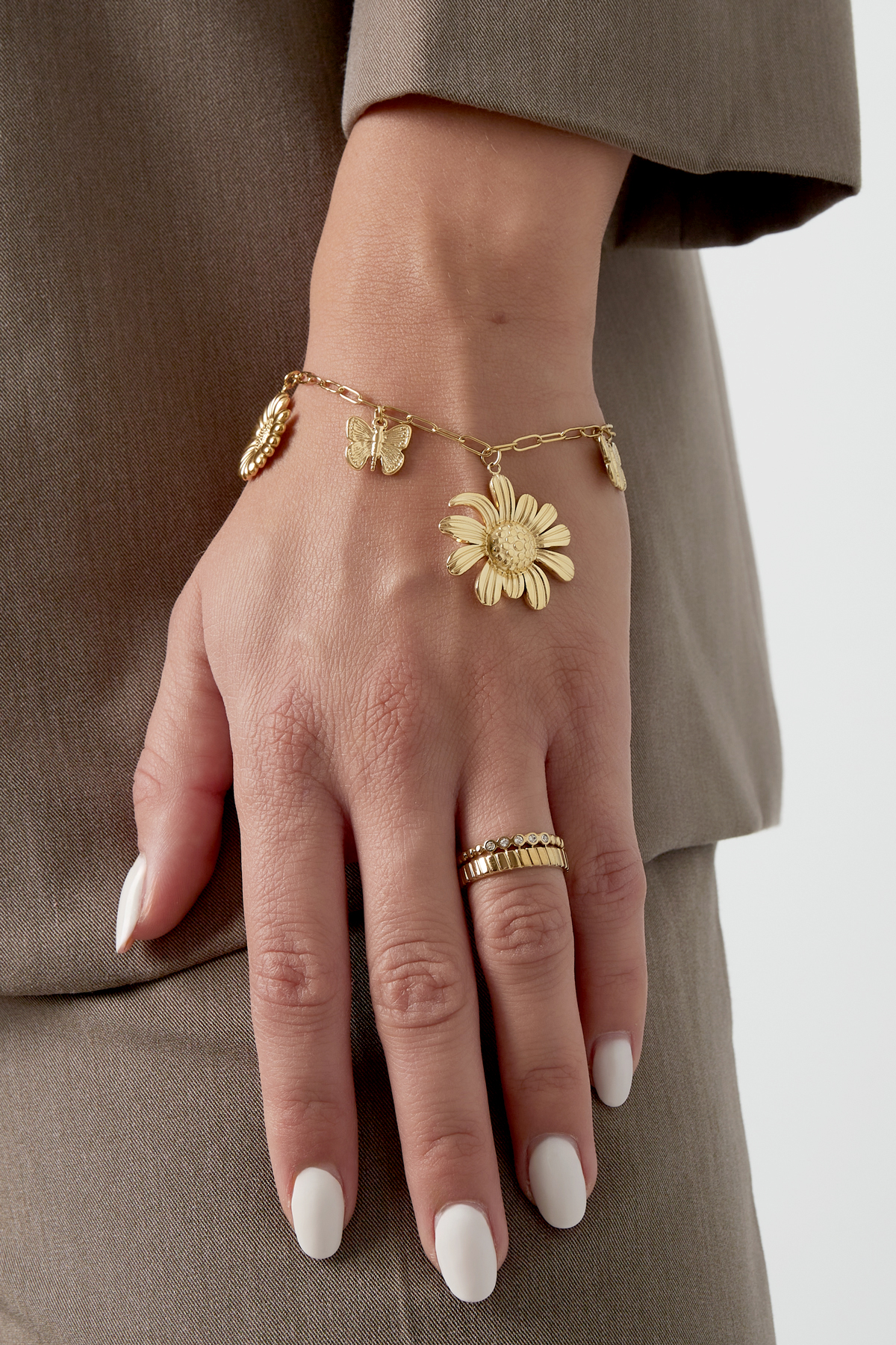 charm bracelet flowerlicious