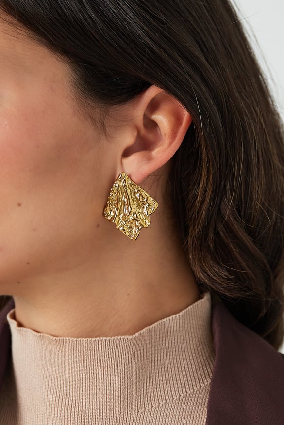 textured statement earrings