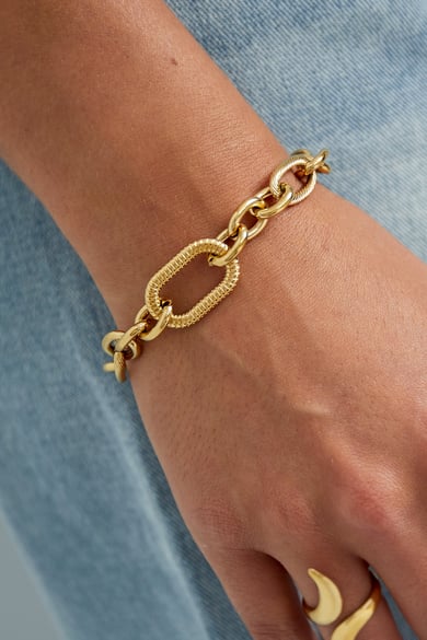 Armband aus auffälligen Gliederketten – Goldfarbe - Goldfarbefarbe h5 Bild2