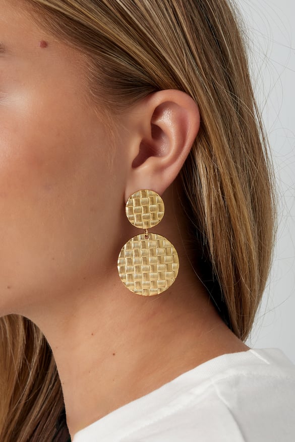 textured rounds earrings 2