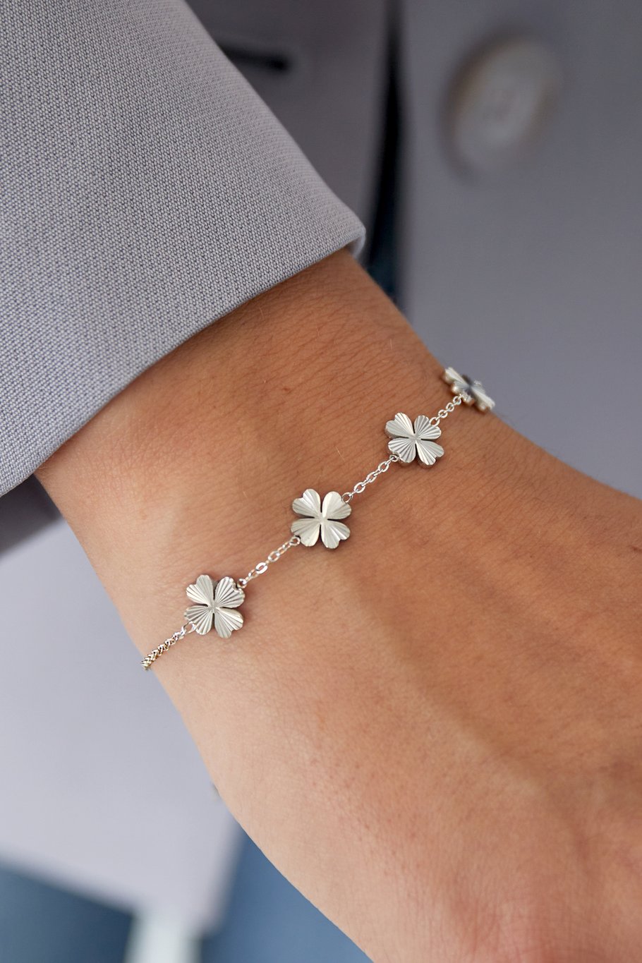 leafy luck bracelet Picture2