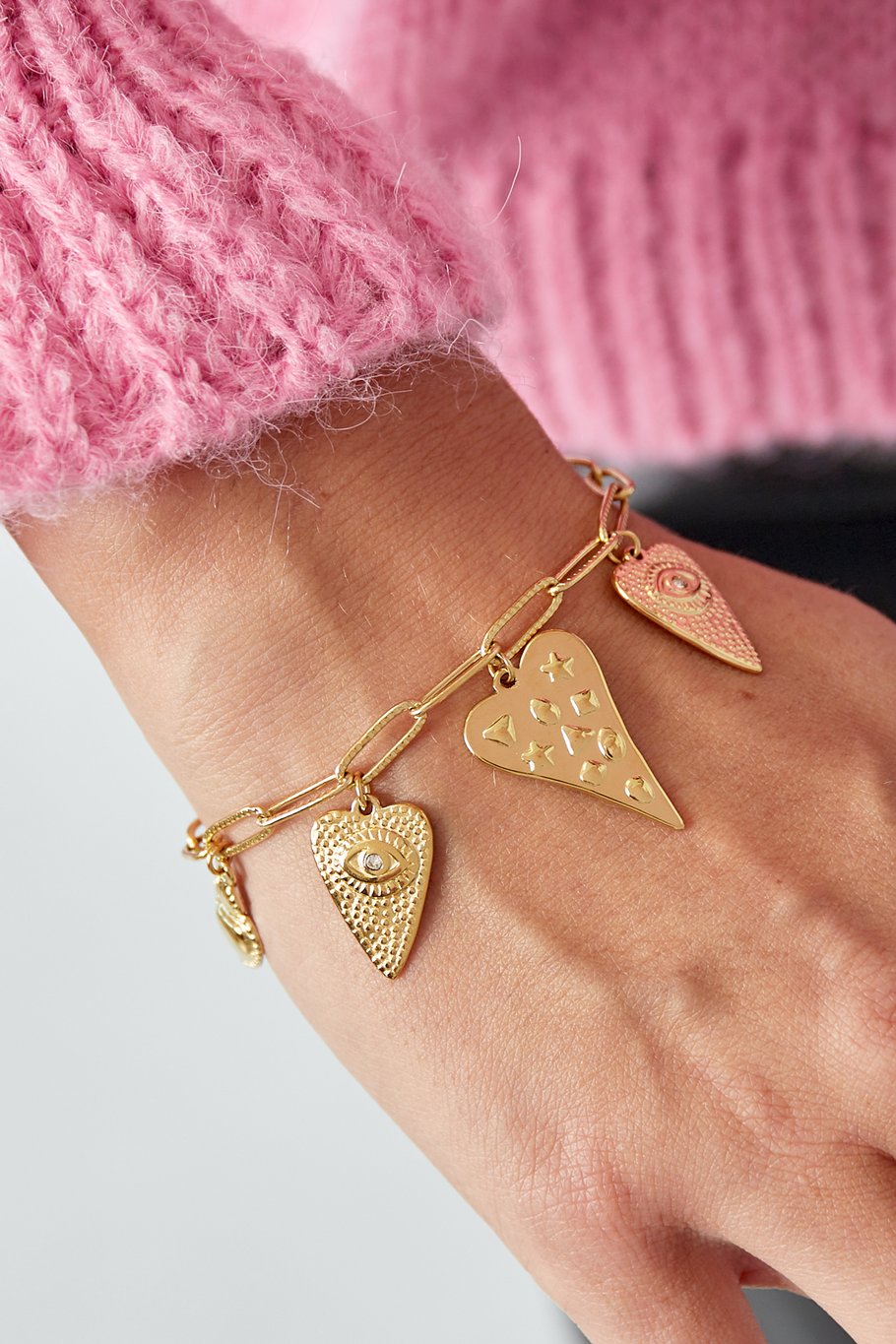 cherished hearts bracelet Picture3