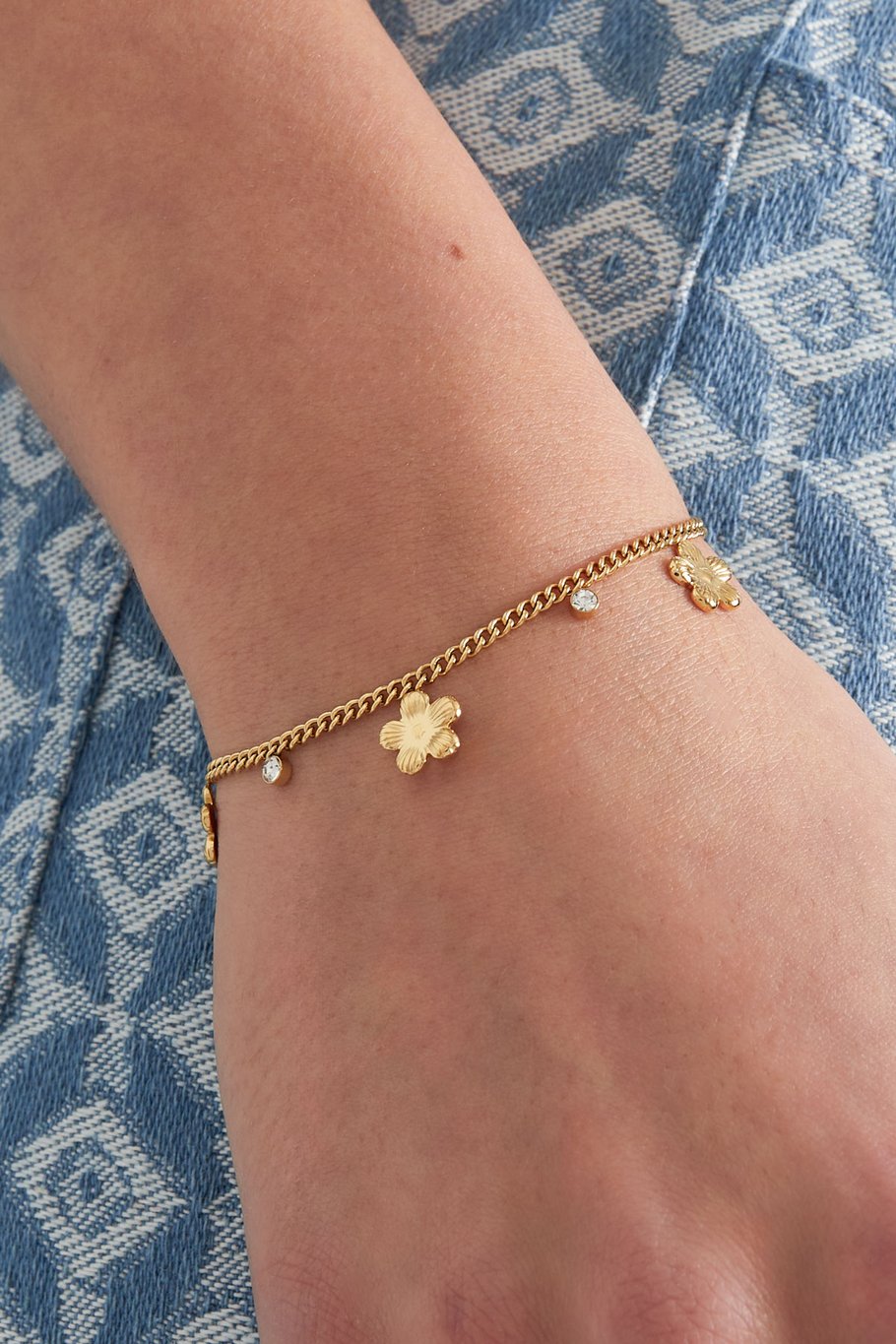 Schimmerndes Blumenarmband - Goldfarben Bild3