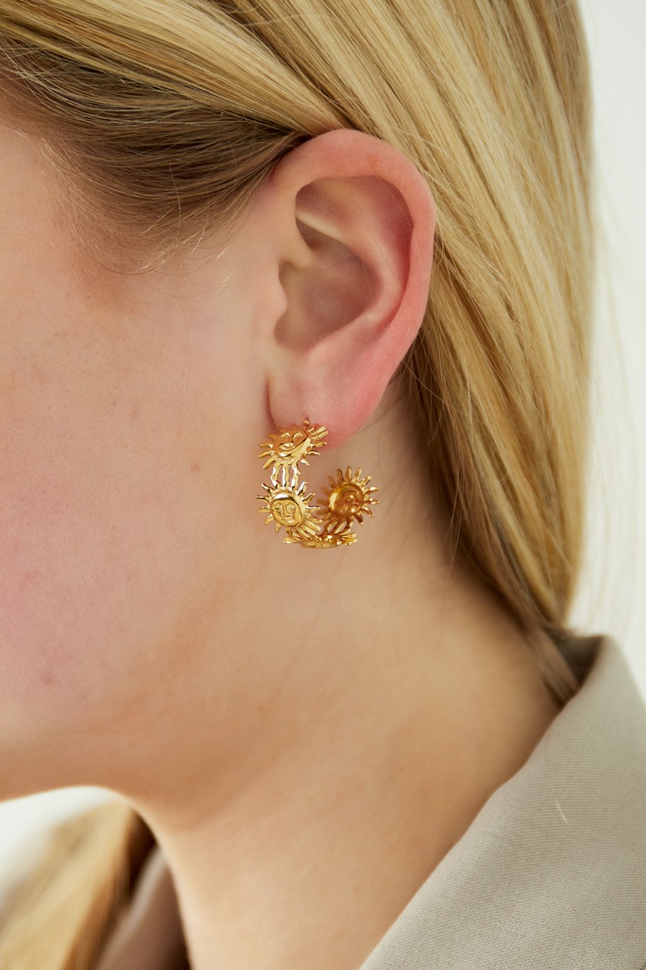 Pendientes rayos dorados - Color oro Imagen3